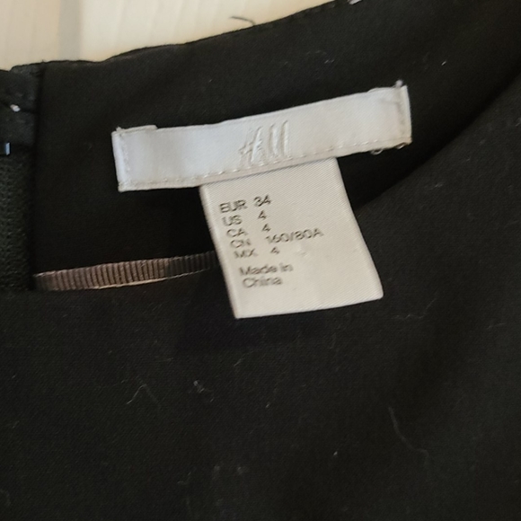*SOLD*   H & M little black dress - Picture 2 of 2
